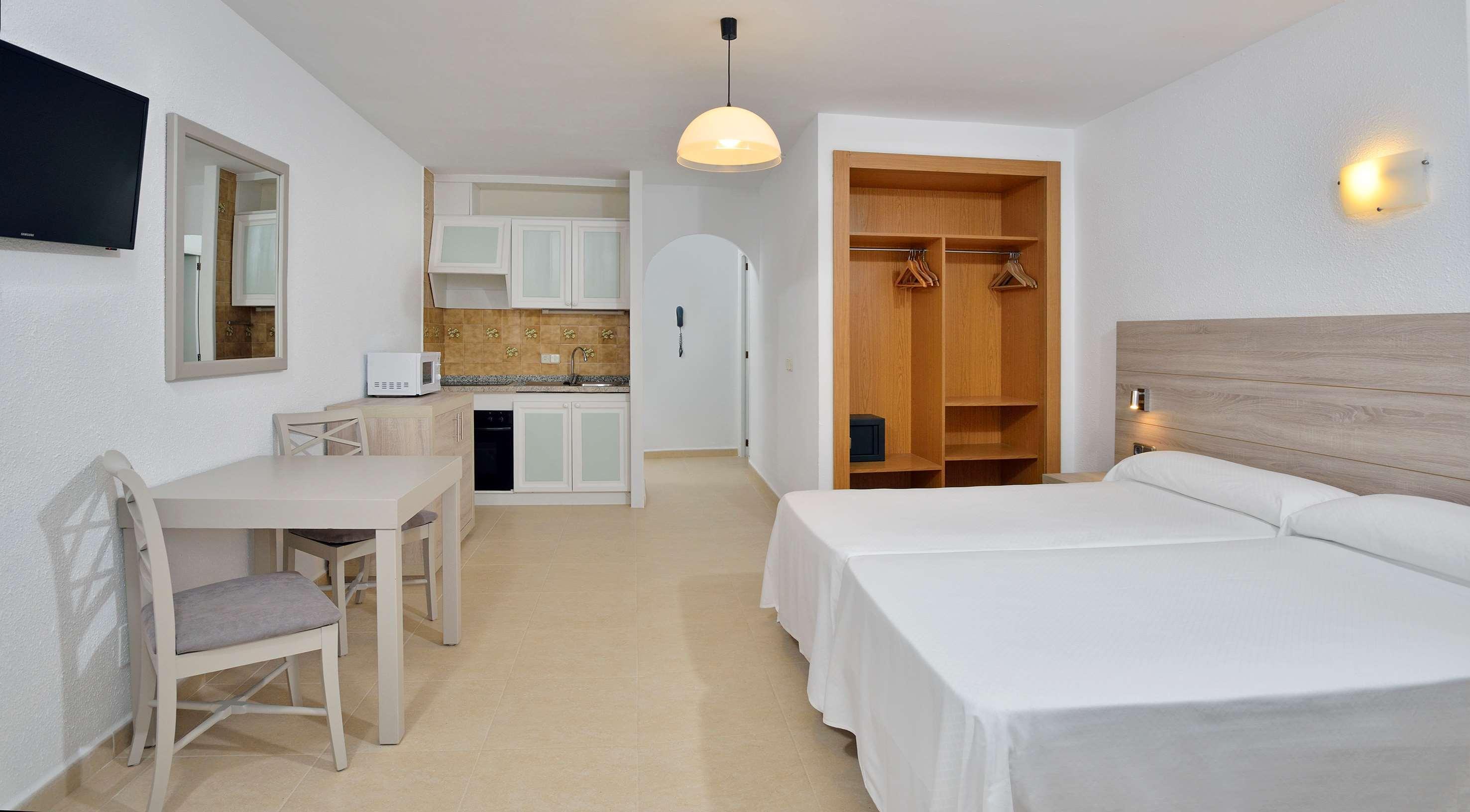 Sol Cala D'Or Apartamentos Exterior photo